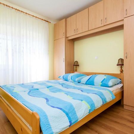 Holiday Apartment Ivica Milohnici Ngoại thất bức ảnh