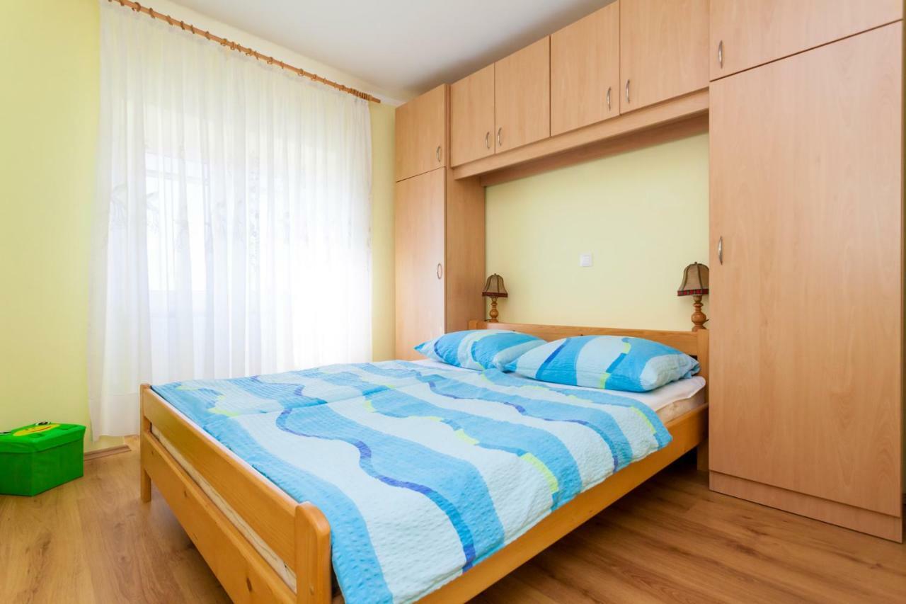Holiday Apartment Ivica Milohnici Ngoại thất bức ảnh