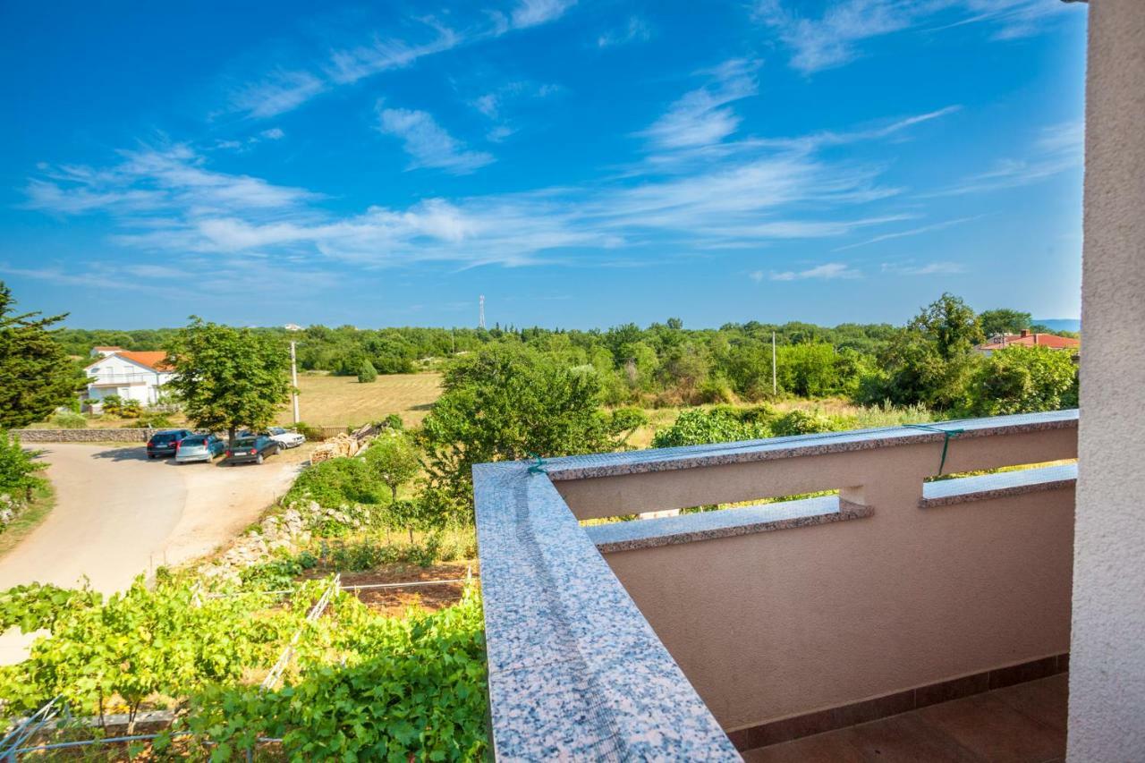 Holiday Apartment Ivica Milohnici Ngoại thất bức ảnh
