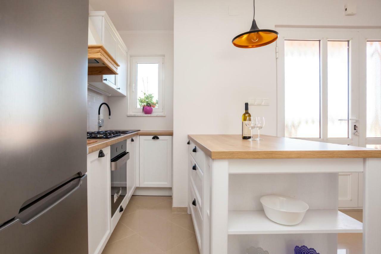 Holiday Apartment Ivica Milohnici Ngoại thất bức ảnh