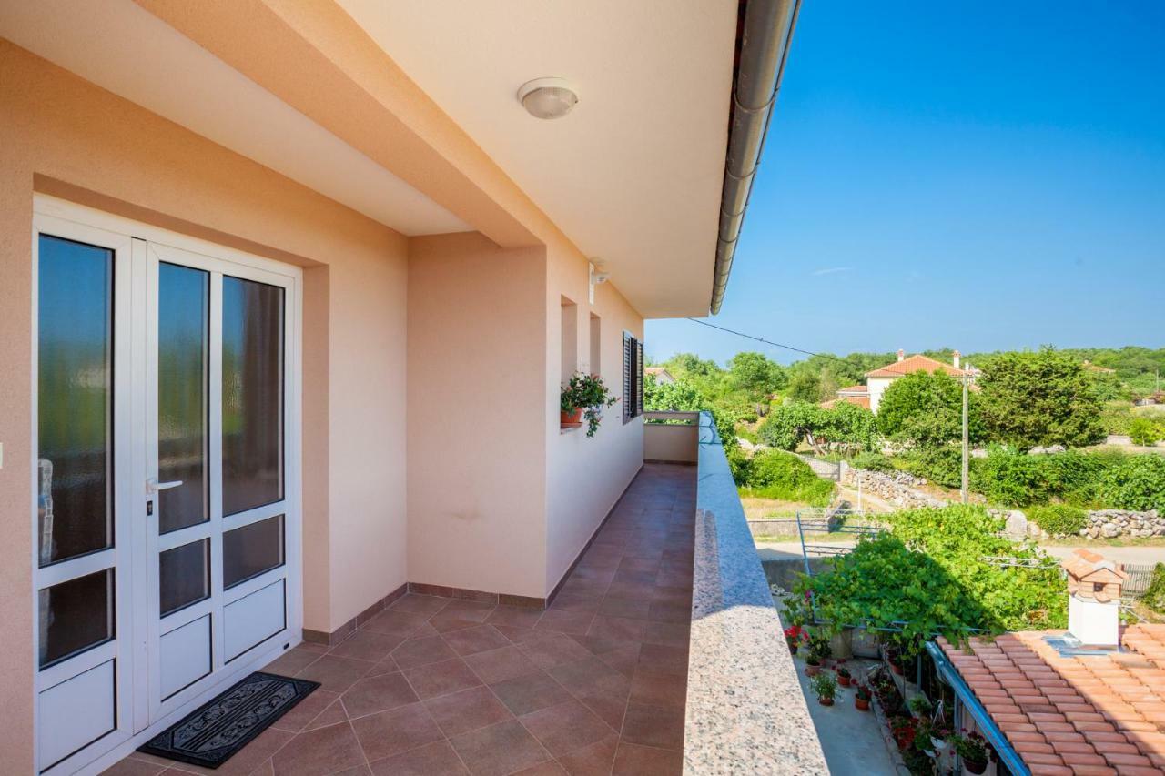 Holiday Apartment Ivica Milohnici Ngoại thất bức ảnh
